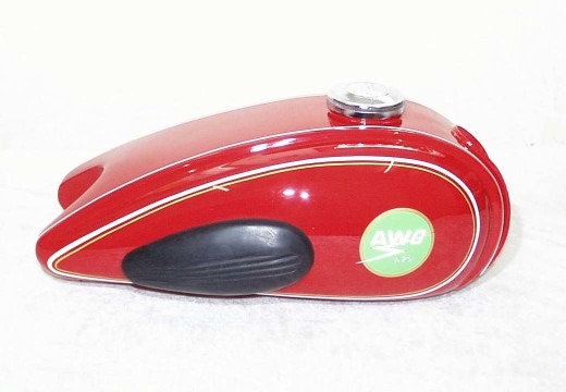 Kraftstofftank leuchtrot mit Linien AWO Touren 1951